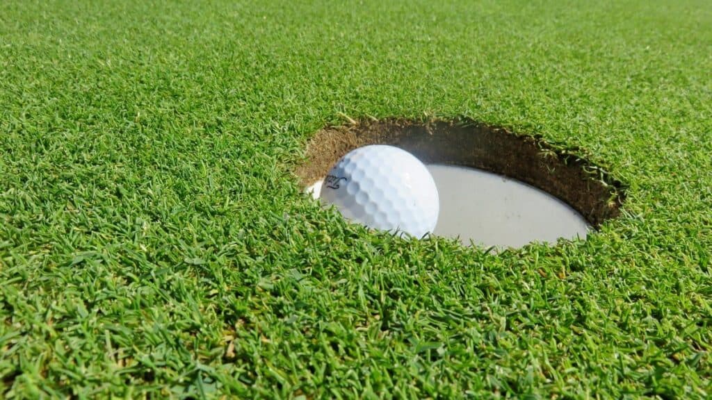 How Big Is The Golf Hole 3 (1)