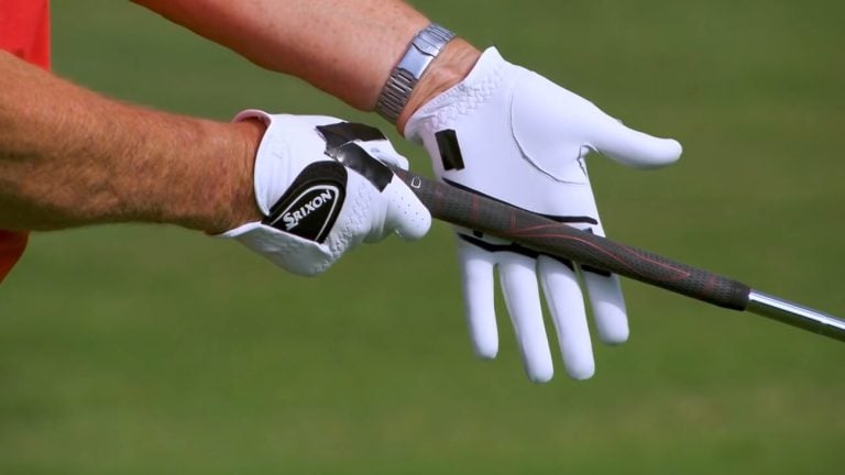 Golf how to hold club